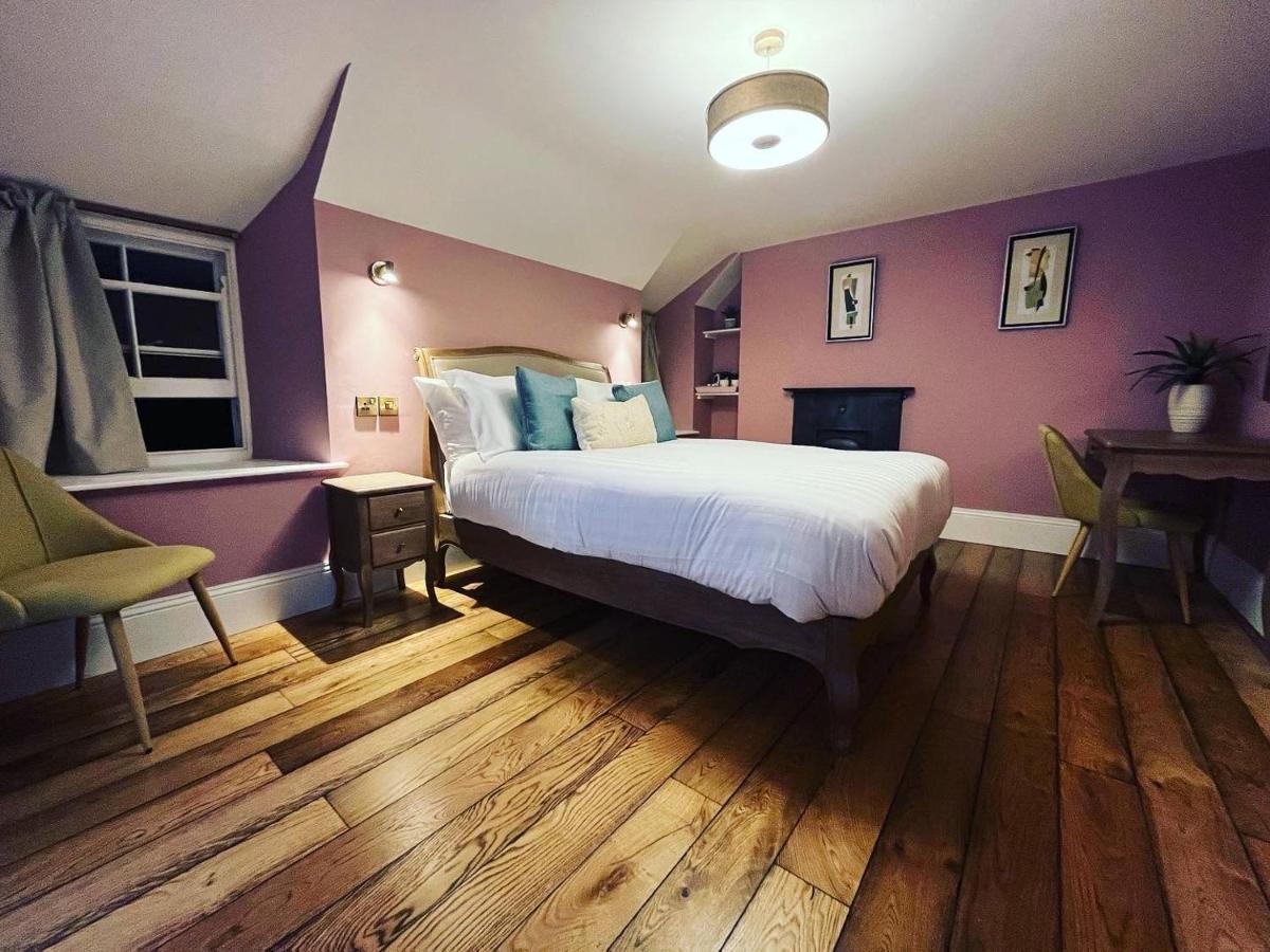 Picton-House Otel Llandowror Dış mekan fotoğraf